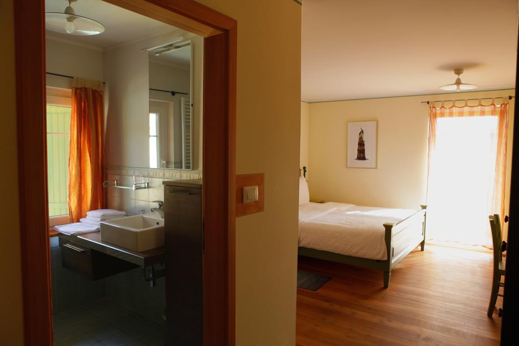 Kabaj Wine & Dine Otel Dobrovo Oda fotoğraf