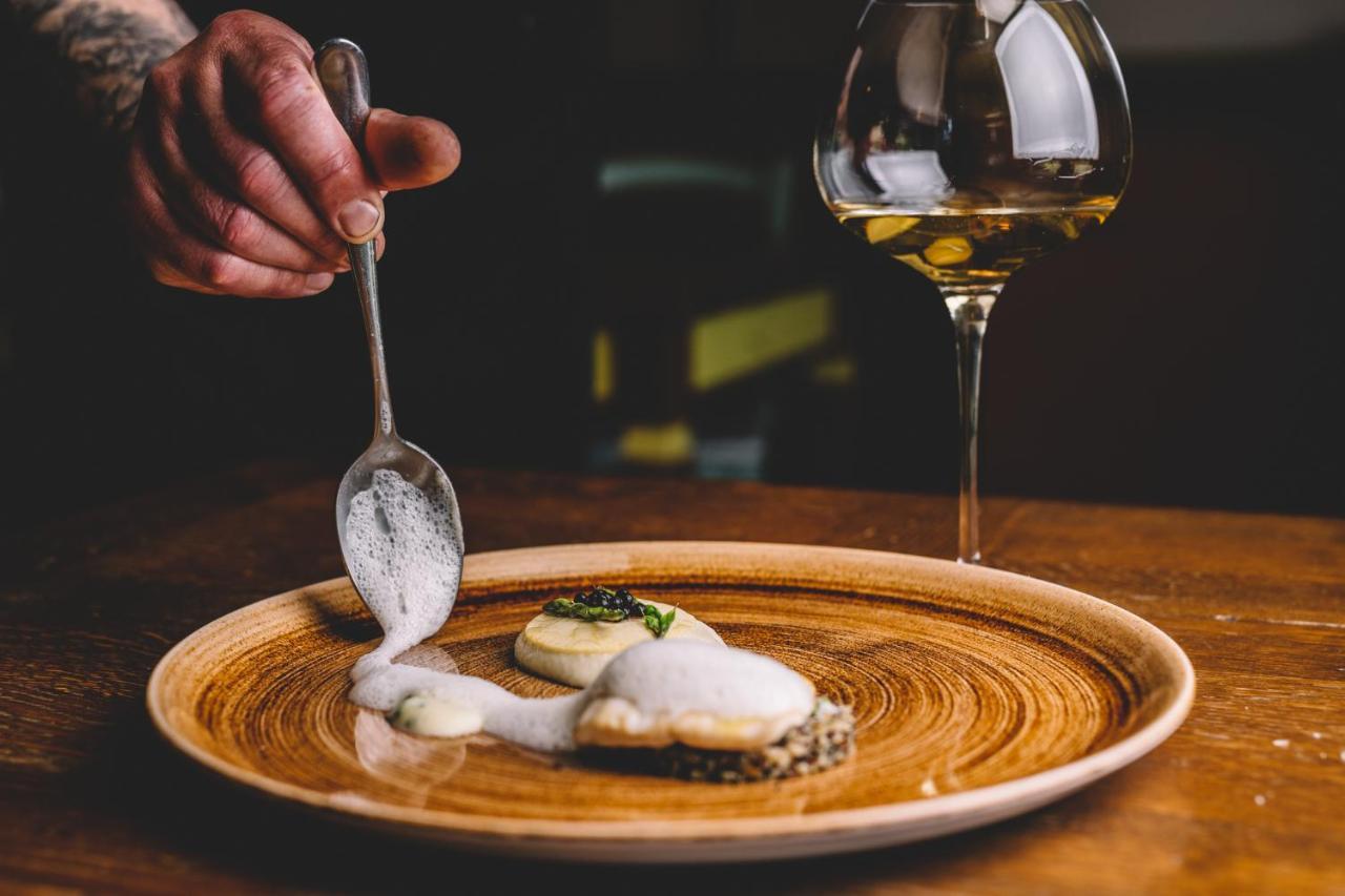 Kabaj Wine & Dine Otel Dobrovo Dış mekan fotoğraf